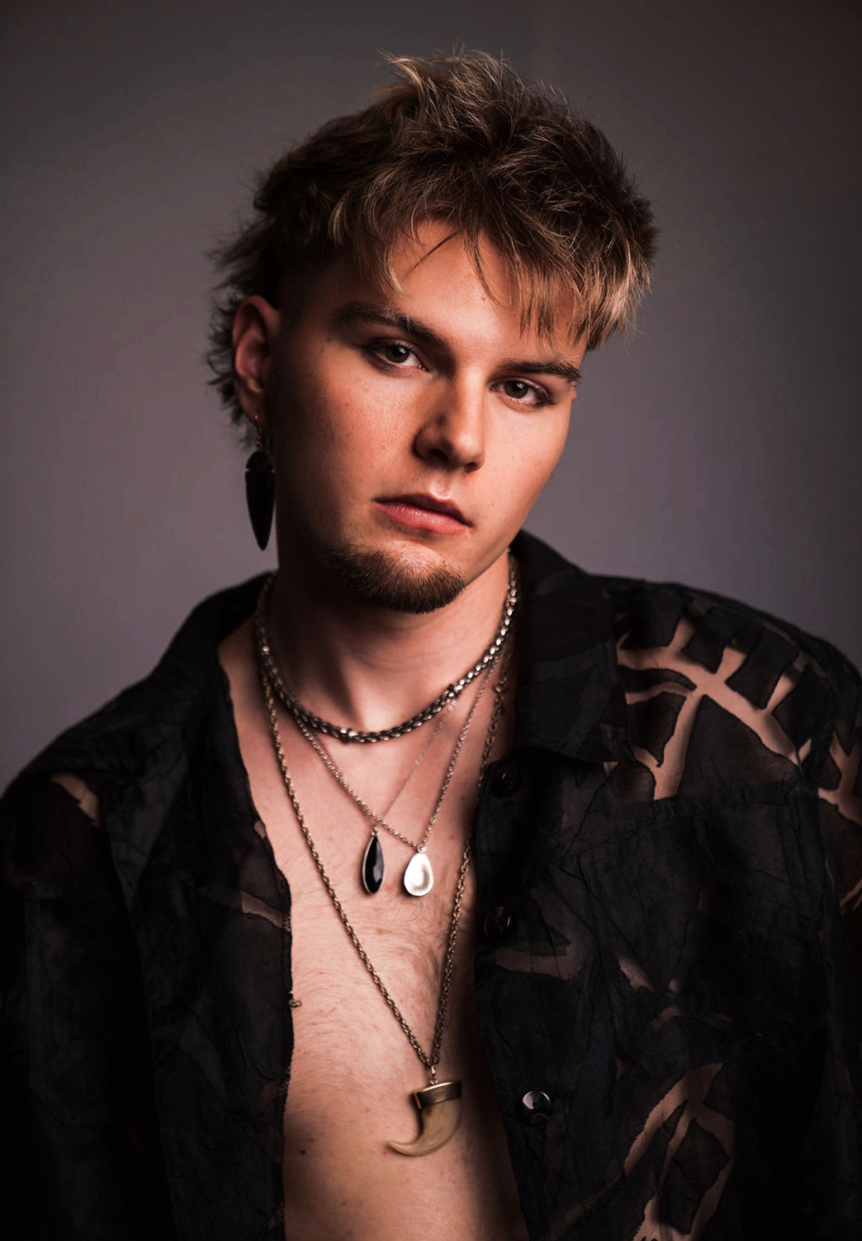 Modeling booking tile image